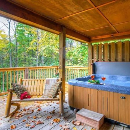 הוילה גטלינבורג Great Location Pool Table Hot Tub מראה חיצוני תמונה